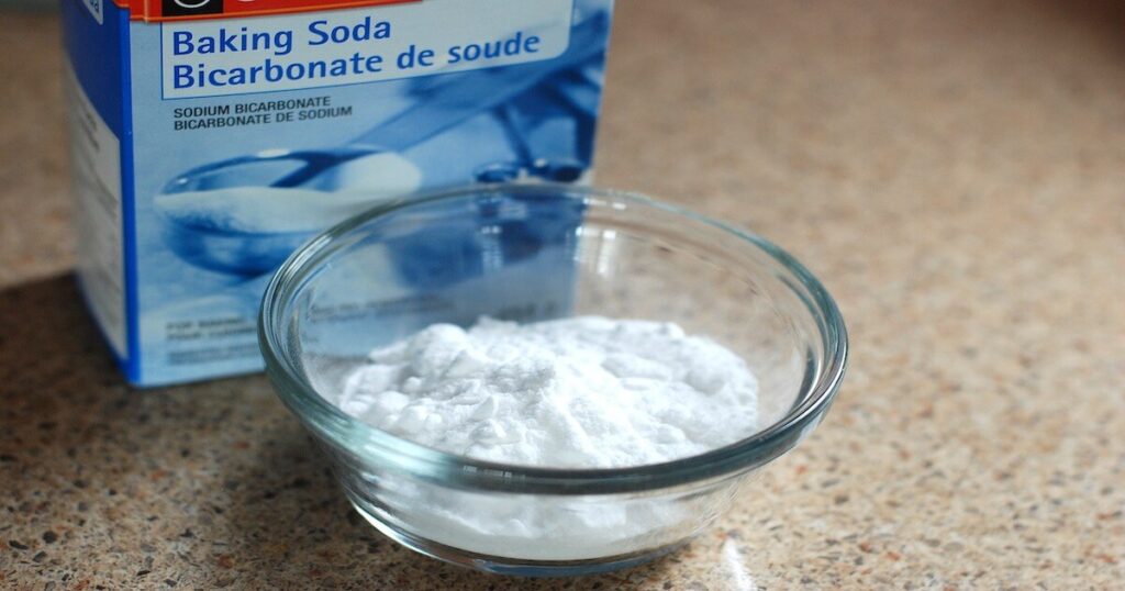 soda ant stalo