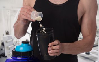 Ar galite maišyti kreatiną ir proteiną