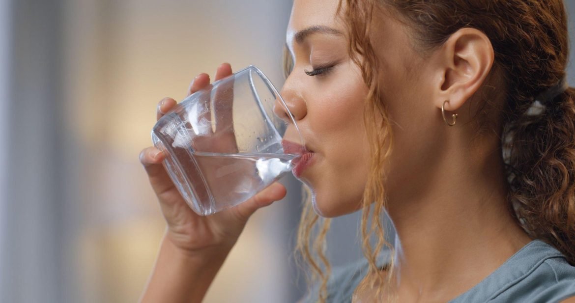 Ar šalto vandens gėrimas yra naudingas ar žalingas jūsų sveikatai?